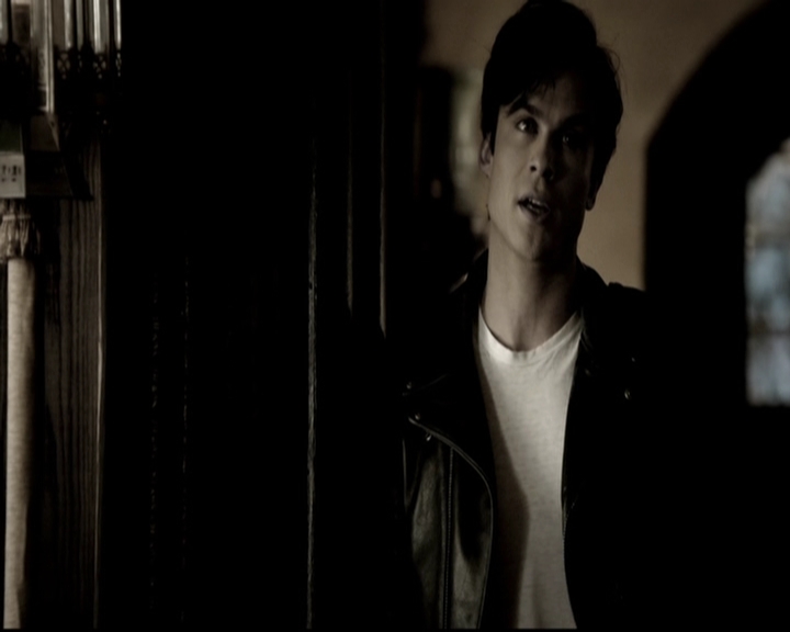 VampireDiariesWorld-dot-org_5x09TheCell0070.jpg