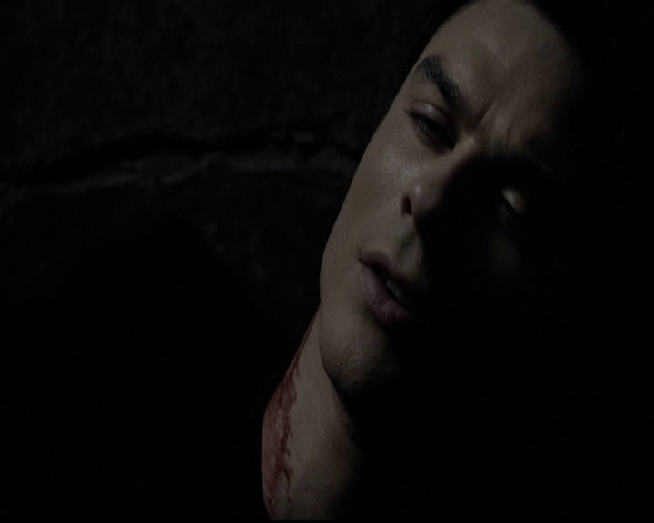 VampireDiariesWorld-dot-org_5x09TheCell0132.jpg