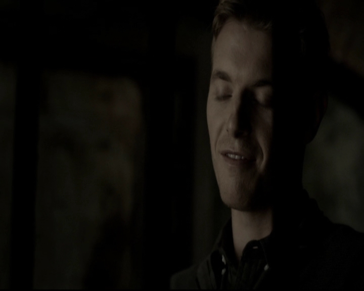 VampireDiariesWorld-dot-org_5x09TheCell0441.jpg