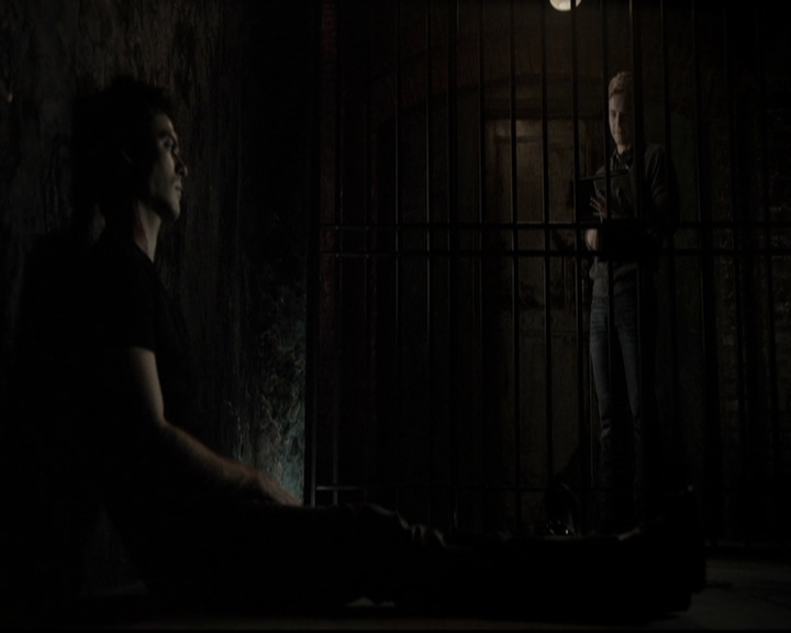 VampireDiariesWorld-dot-org_5x09TheCell0443.jpg