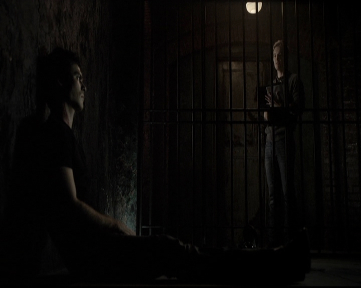 VampireDiariesWorld-dot-org_5x09TheCell0445.jpg