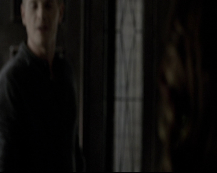 VampireDiariesWorld-dot-org_5x09TheCell0562.jpg