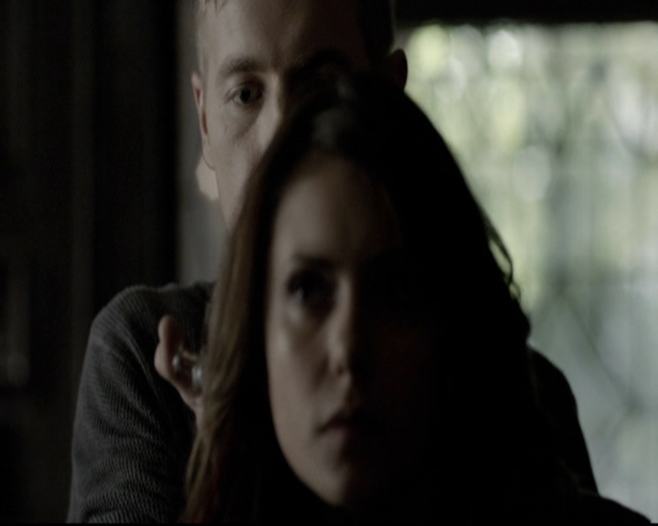 VampireDiariesWorld-dot-org_5x09TheCell0567.jpg