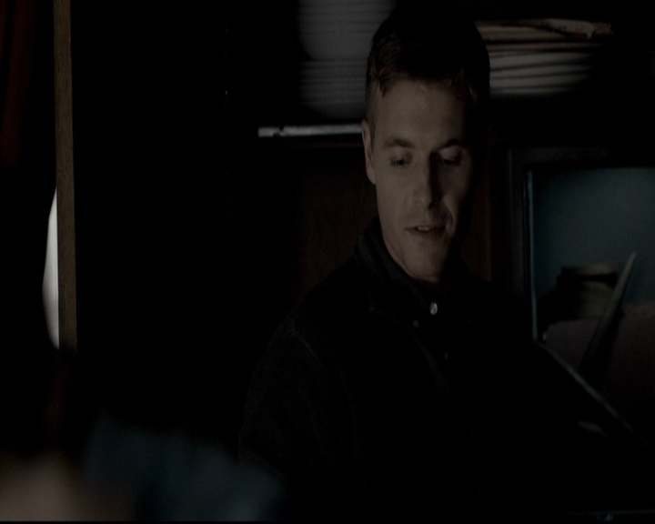 VampireDiariesWorld-dot-org_5x09TheCell0675.jpg