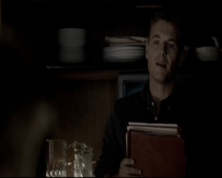 VampireDiariesWorld-dot-org_5x09TheCell0689.jpg