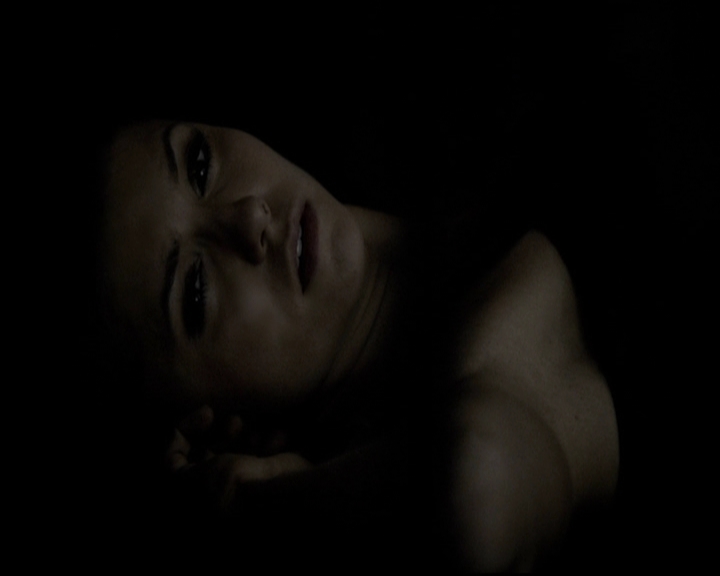 VampireDiariesWorld-dot-org_5x09TheCell0707.jpg