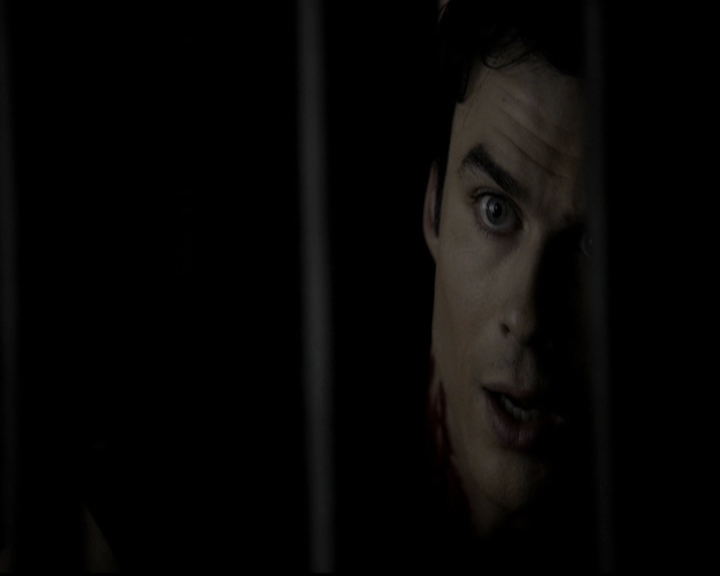 VampireDiariesWorld-dot-org_5x09TheCell0708.jpg