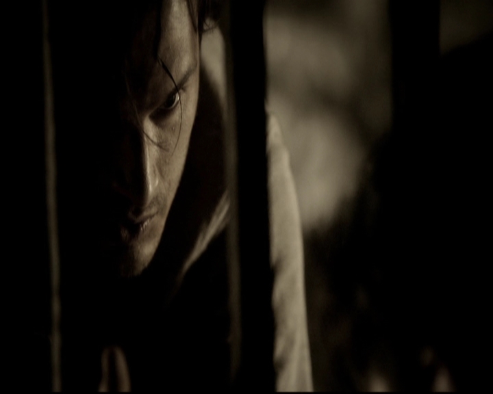 VampireDiariesWorld-dot-org_5x09TheCell0791.jpg