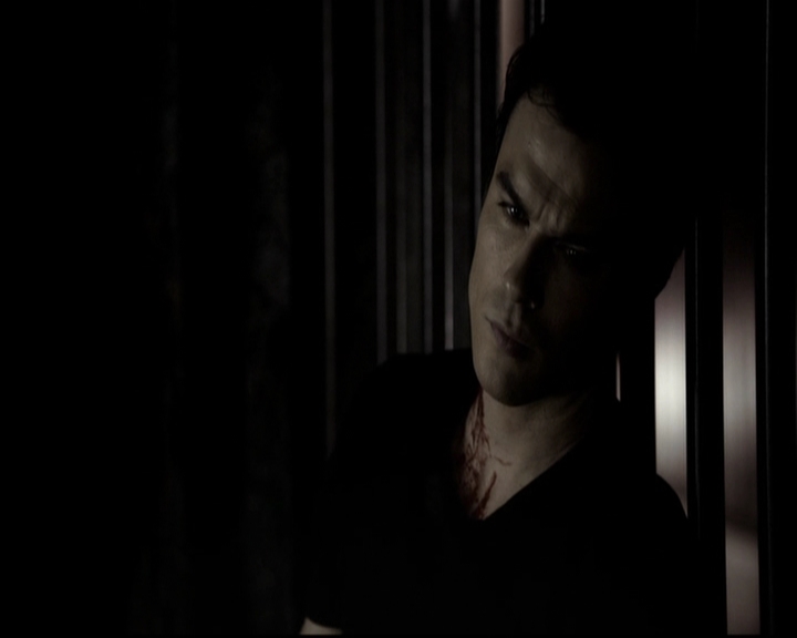 VampireDiariesWorld-dot-org_5x09TheCell0854.jpg