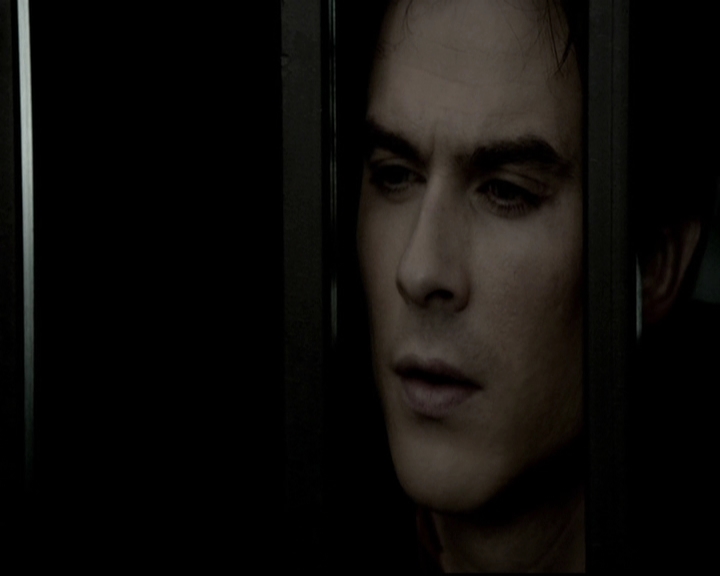 VampireDiariesWorld-dot-org_5x09TheCell1011.jpg