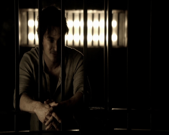 VampireDiariesWorld-dot-org_5x09TheCell1035.jpg