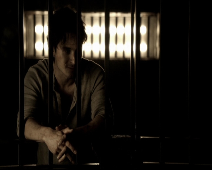 VampireDiariesWorld-dot-org_5x09TheCell1037.jpg