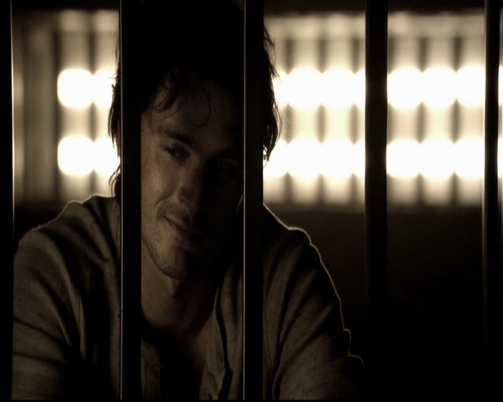 VampireDiariesWorld-dot-org_5x09TheCell1100.jpg