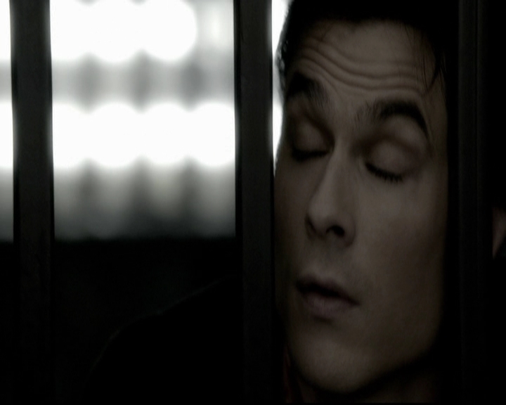 VampireDiariesWorld-dot-org_5x09TheCell1301.jpg