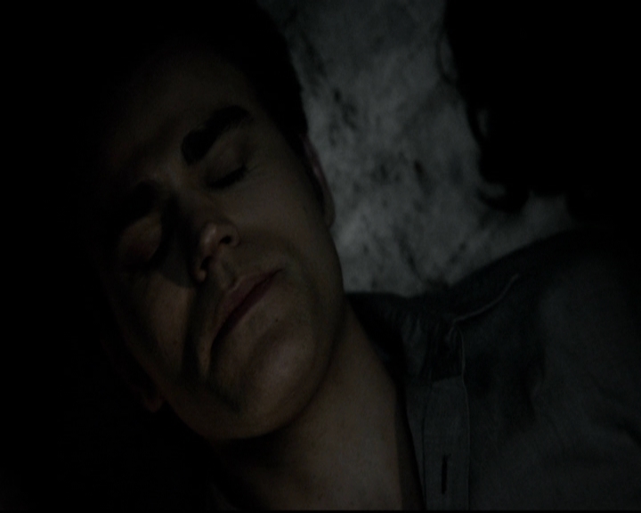 VampireDiariesWorld-dot-org_5x09TheCell1520.jpg