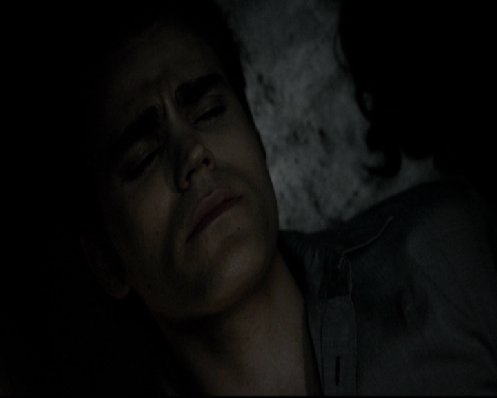 VampireDiariesWorld-dot-org_5x09TheCell1521.jpg