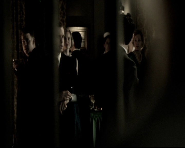 VampireDiariesWorld-dot-org_5x09TheCell1628.jpg