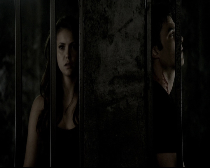 VampireDiariesWorld-dot-org_5x09TheCell1768.jpg