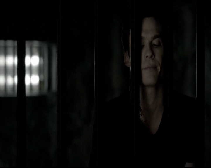 VampireDiariesWorld-dot-org_5x09TheCell1923.jpg