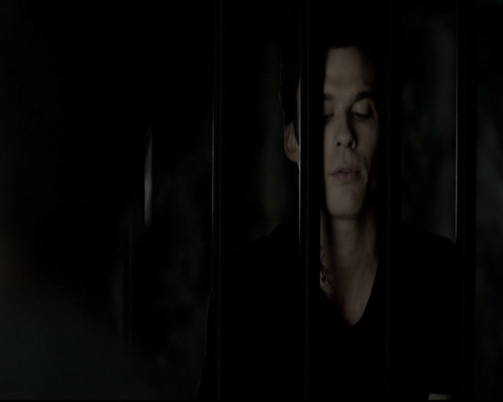 VampireDiariesWorld-dot-org_5x09TheCell1924.jpg