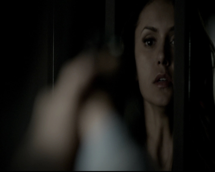 VampireDiariesWorld-dot-org_5x09TheCell1957.jpg