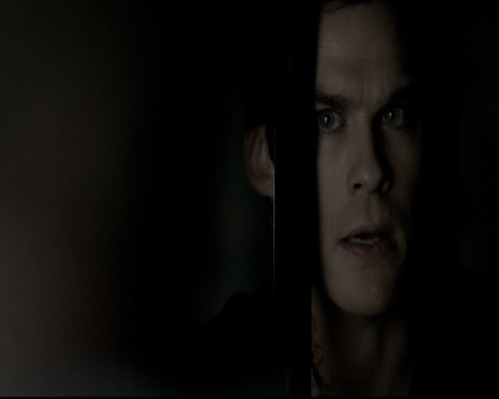 VampireDiariesWorld-dot-org_5x09TheCell1966.jpg