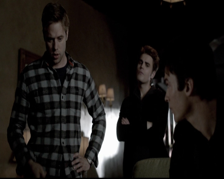 VampireDiariesWorld-dot-org_5x10FiftyShadesOfGrayson0527.jpg