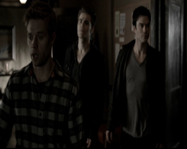 VampireDiariesWorld-dot-org_5x10FiftyShadesOfGrayson0850.jpg