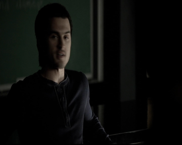 VampireDiariesWorld-dot-org_5x10FiftyShadesOfGrayson1104.jpg