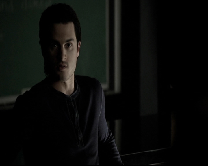 VampireDiariesWorld-dot-org_5x10FiftyShadesOfGrayson1105.jpg