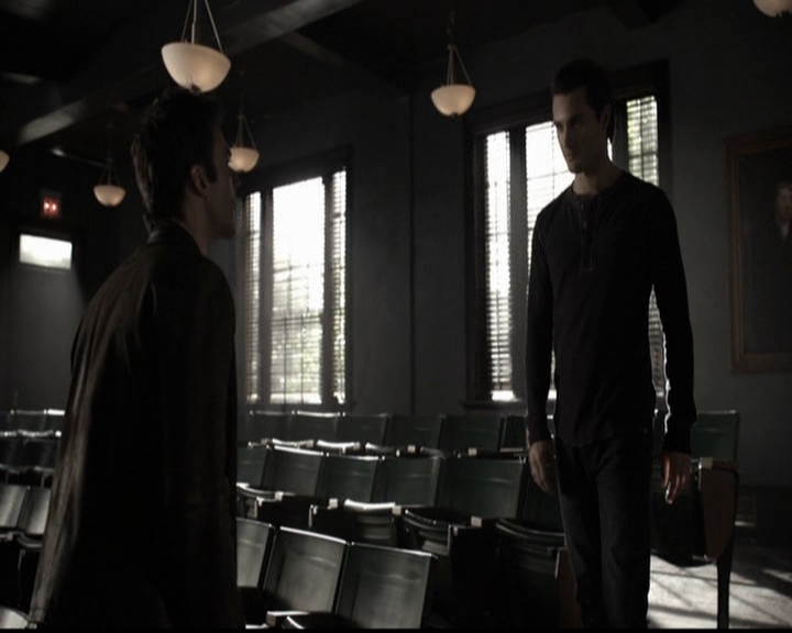 VampireDiariesWorld-dot-org_5x10FiftyShadesOfGrayson1305.jpg