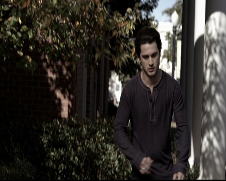 VampireDiariesWorld-dot-org_5x10FiftyShadesOfGrayson1337.jpg