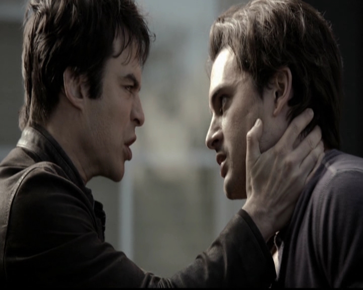 VampireDiariesWorld-dot-org_5x10FiftyShadesOfGrayson1372.jpg