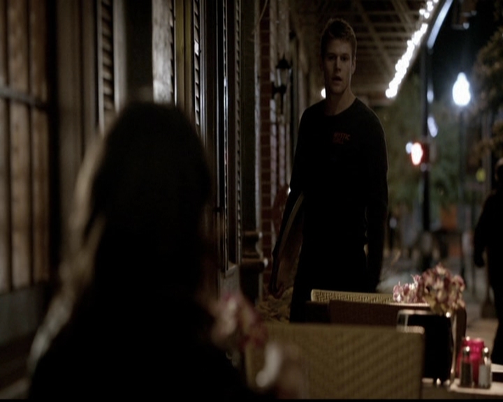 VampireDiariesWorld-dot-org_5x10FiftyShadesOfGrayson1658.jpg