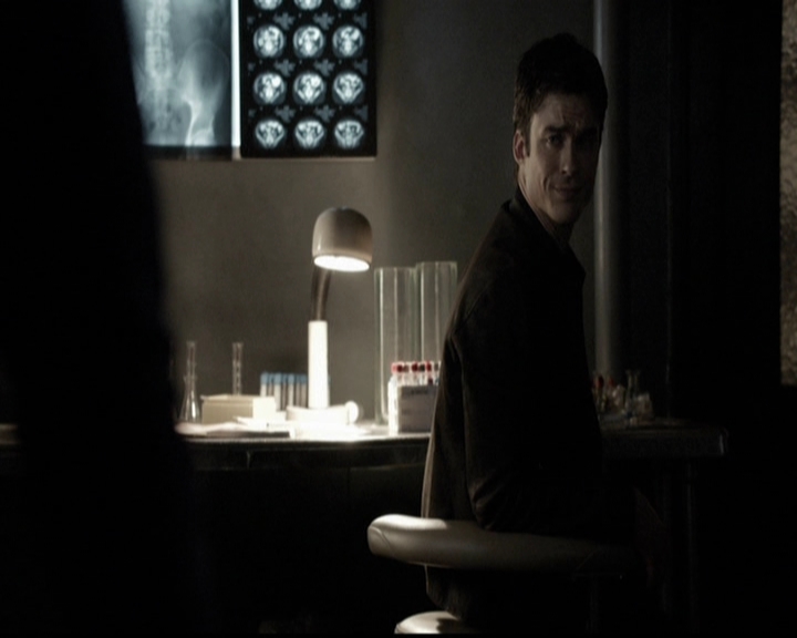 VampireDiariesWorld-dot-org_5x10FiftyShadesOfGrayson1811.jpg