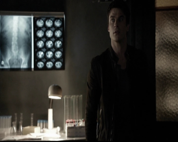 VampireDiariesWorld-dot-org_5x10FiftyShadesOfGrayson1819.jpg