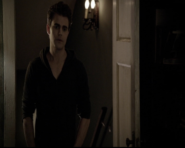 VampireDiariesWorld-dot-org_5x10FiftyShadesOfGrayson2064.jpg