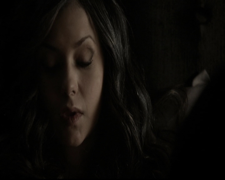 VampireDiariesWorld-dot-org_5x11-500YearsOfSolitude0439.jpg