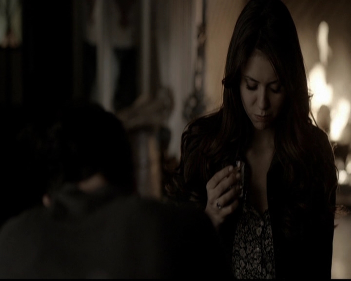 VampireDiariesWorld-dot-org_5x11-500YearsOfSolitude0504.jpg