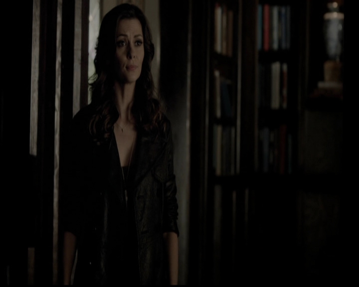 VampireDiariesWorld-dot-org_5x11-500YearsOfSolitude0545.jpg