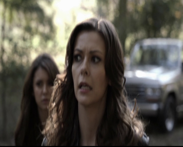 VampireDiariesWorld-dot-org_5x11-500YearsOfSolitude0600.jpg