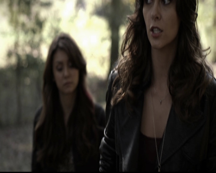 VampireDiariesWorld-dot-org_5x11-500YearsOfSolitude0604.jpg