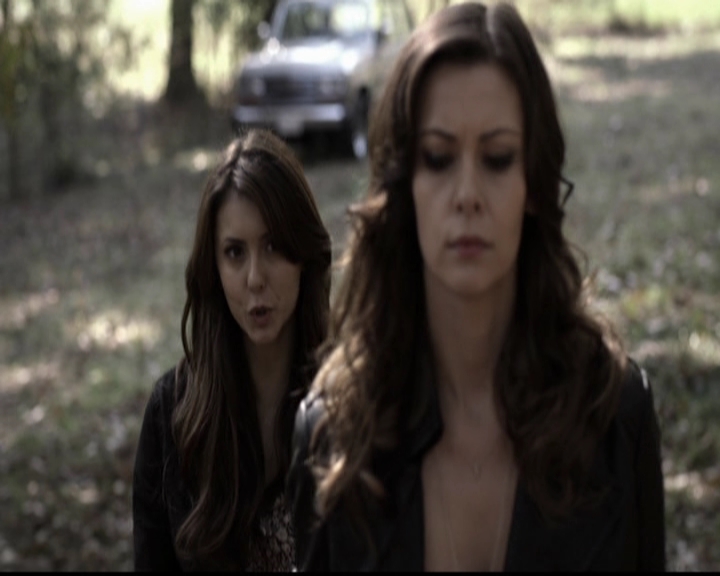 VampireDiariesWorld-dot-org_5x11-500YearsOfSolitude0613.jpg