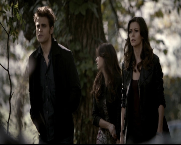 VampireDiariesWorld-dot-org_5x11-500YearsOfSolitude0617.jpg