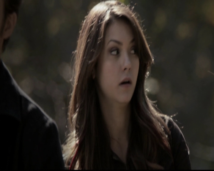 VampireDiariesWorld-dot-org_5x11-500YearsOfSolitude0625.jpg