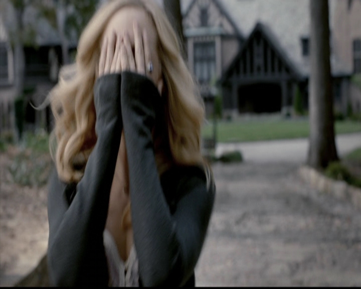 VampireDiariesWorld-dot-org_5x11-500YearsOfSolitude0680.jpg