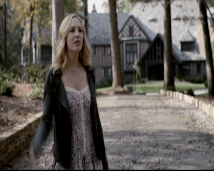 VampireDiariesWorld-dot-org_5x11-500YearsOfSolitude0690.jpg