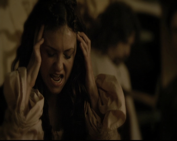 VampireDiariesWorld-dot-org_5x11-500YearsOfSolitude0741.jpg