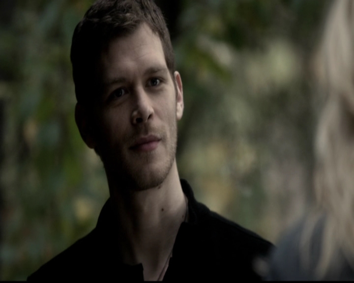 VampireDiariesWorld-dot-org_5x11-500YearsOfSolitude0817.jpg