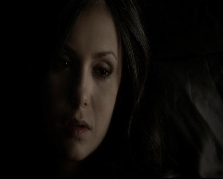 VampireDiariesWorld-dot-org_5x11-500YearsOfSolitude1099.jpg